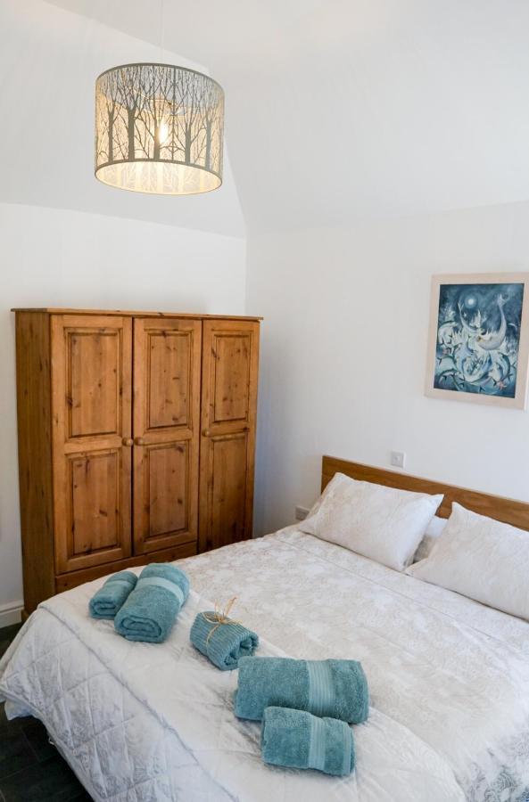 The Annex, Tregoddick Barn Apartment Пензанс Екстериор снимка